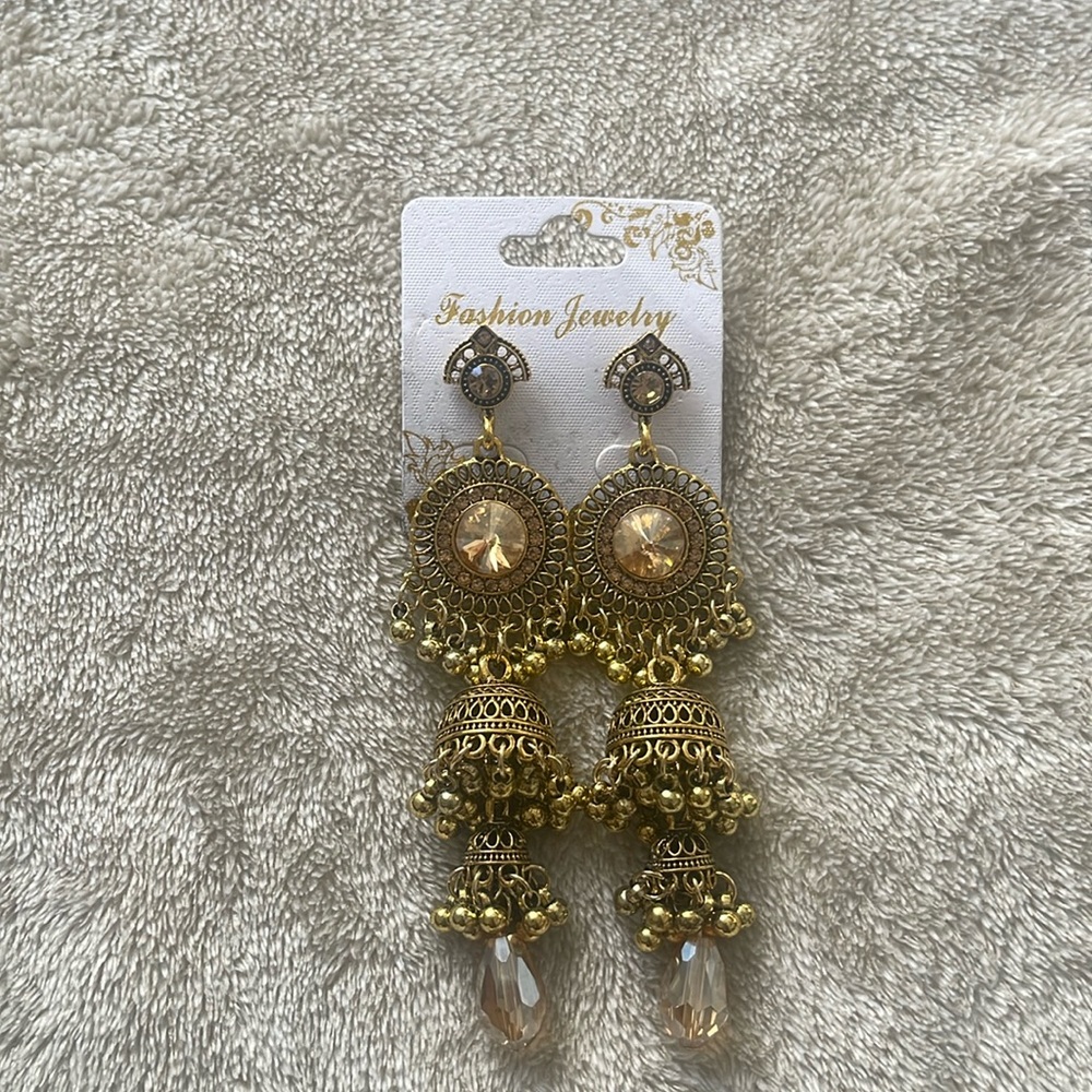 New-Ancient Tassel Earrings